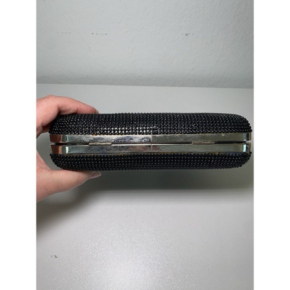 Vintage Black Beaded Flapper Clutch Rhinestone Ring Opener Accent Chain Strap - Picture 8 of 16